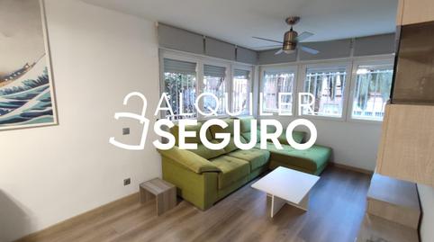 Foto 5 de Piso de alquiler en Alcorisa , Canillas,  Madrid Capital