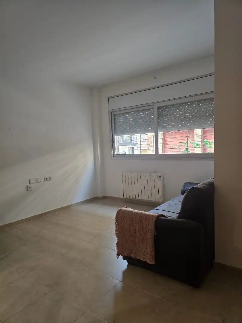 Living room of Flat for sale in Terrassa  with Air Conditioner, Heating and Oven