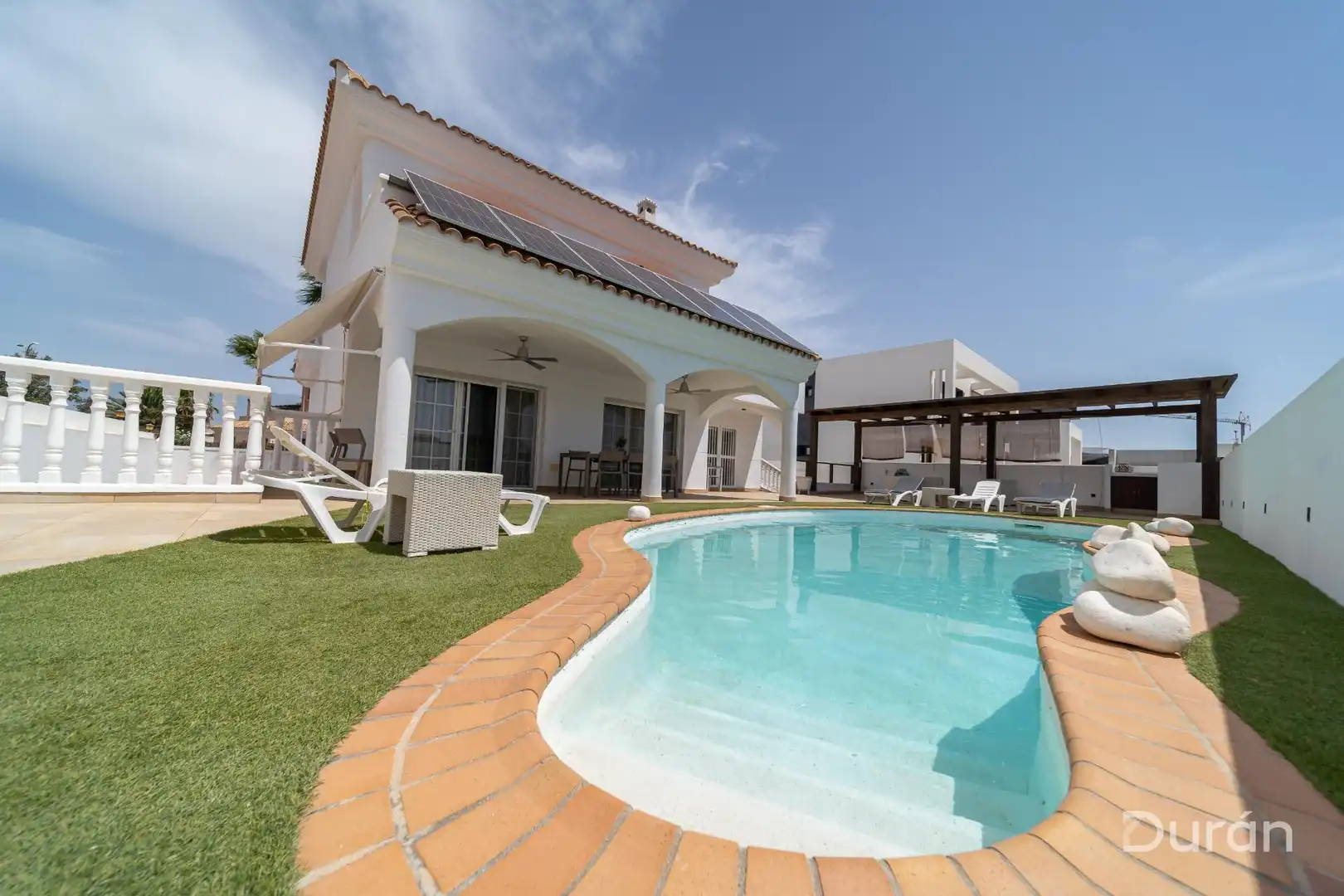 Piscina de Casa o chalet en venta en El Ejido con Aire acondicionado, Jardín privado y Terraza