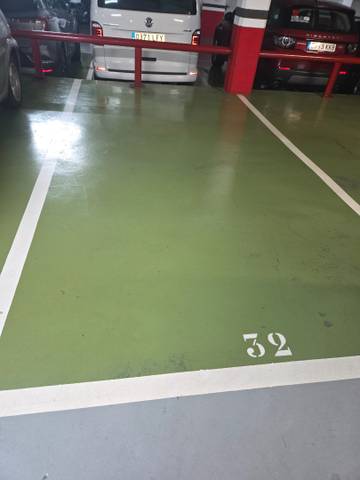 Garaje en Venta en Gran Via de Lluís Companys, 245 en Can Farrerons