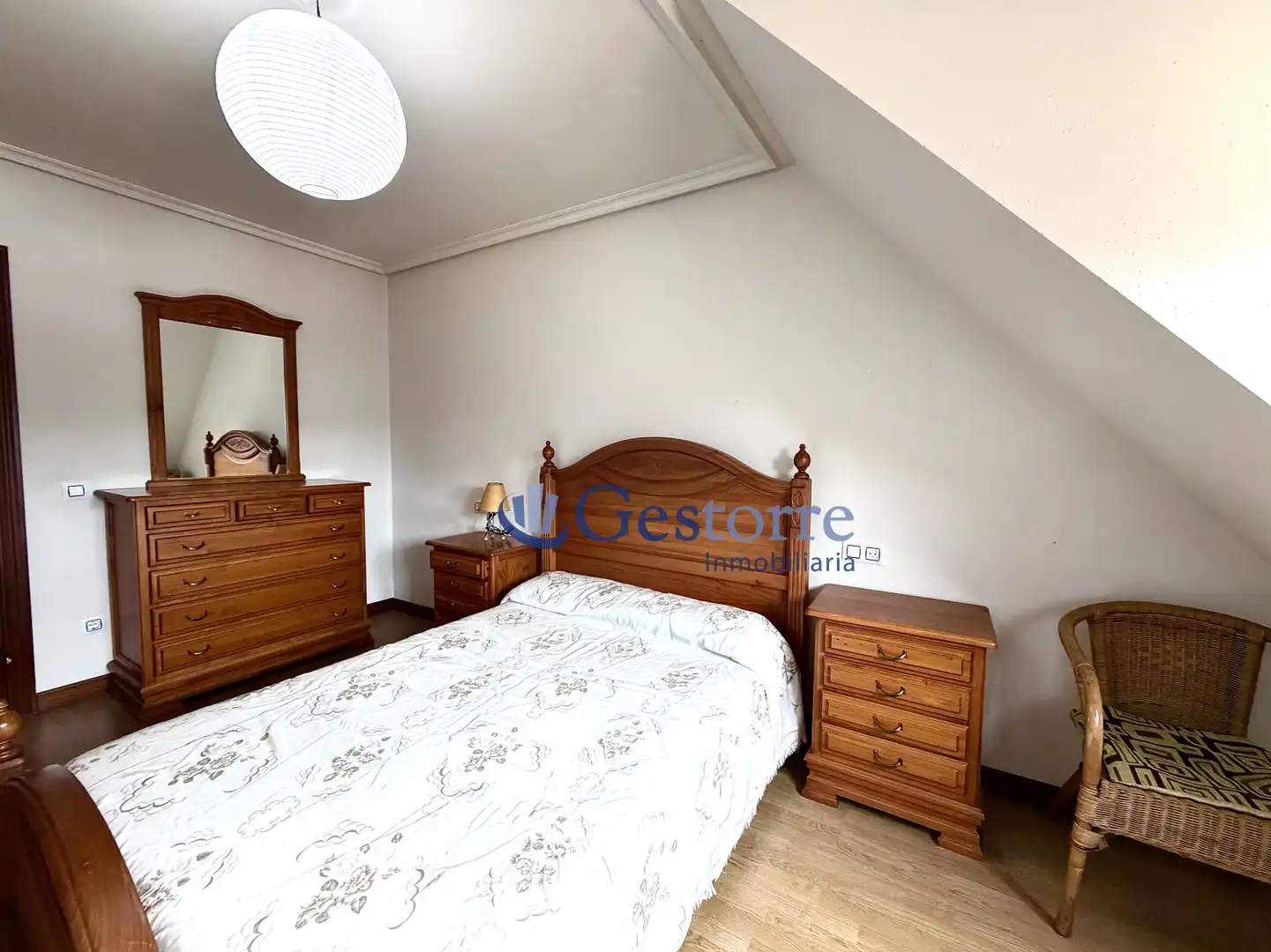 Schlafzimmer von Wohnung zum Verkauf in Oviedo  mit Heizung und Möbliert