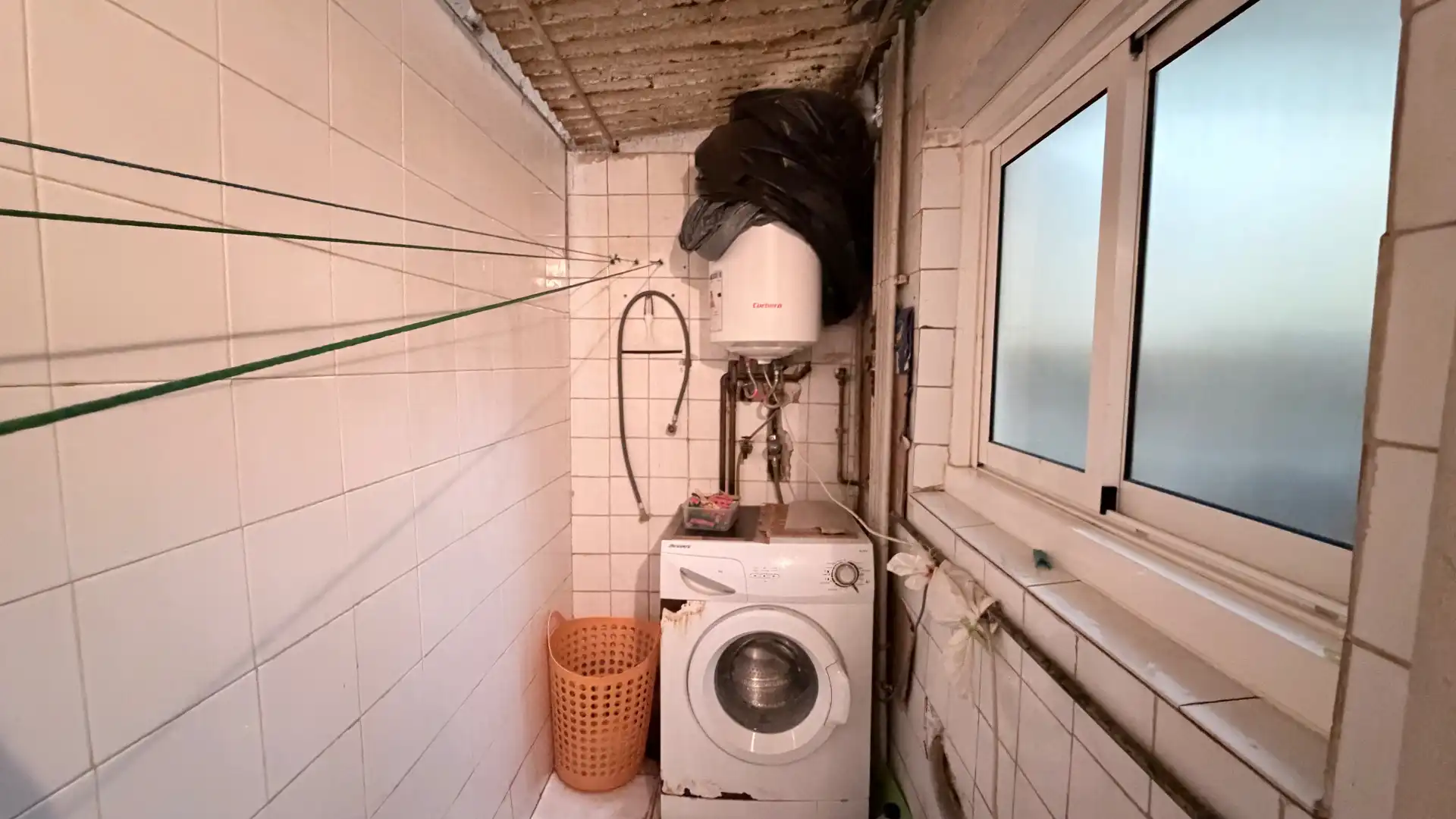 Baño de Piso en venta en Viladecans con Calefacción, Amueblado y Horno