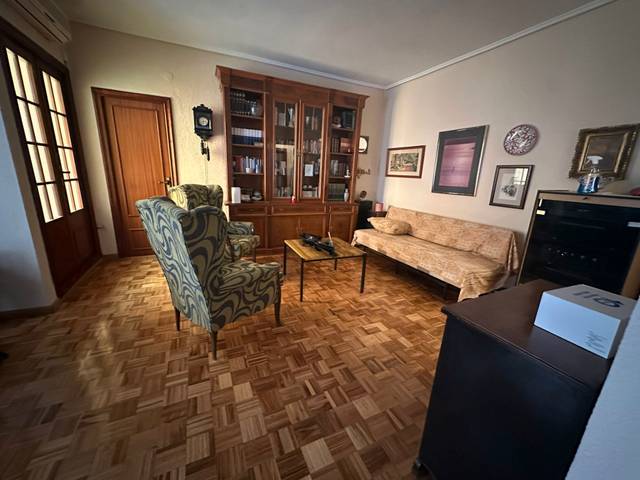 Piso en Alquiler en Trinitat