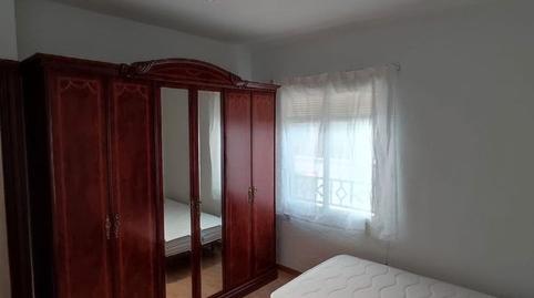 Foto 5 de Piso de alquiler en Nueva Andalucía, Almería