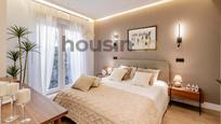 Bedroom of Flat for sale in  Madrid Capital  with Air Conditioner, Heating and Terrace