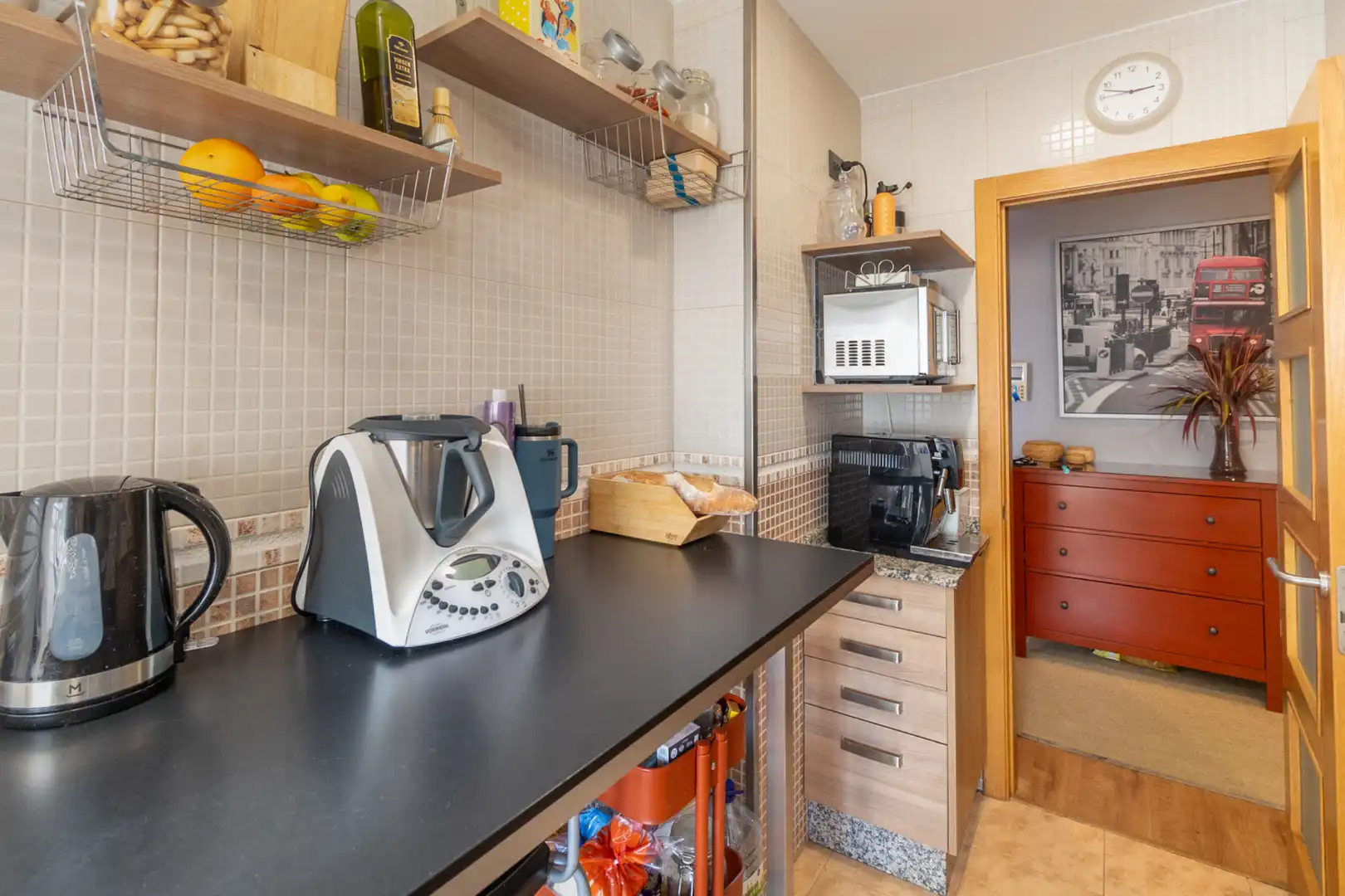 Kitchen of Flat for sale in Miño  with Heating, Parquet flooring and Terrace
