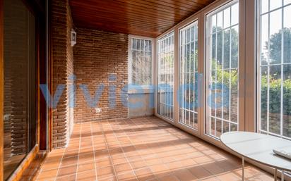 Garden of Flat to rent in  Madrid Capital  with Air Conditioner, Heating and Private garden