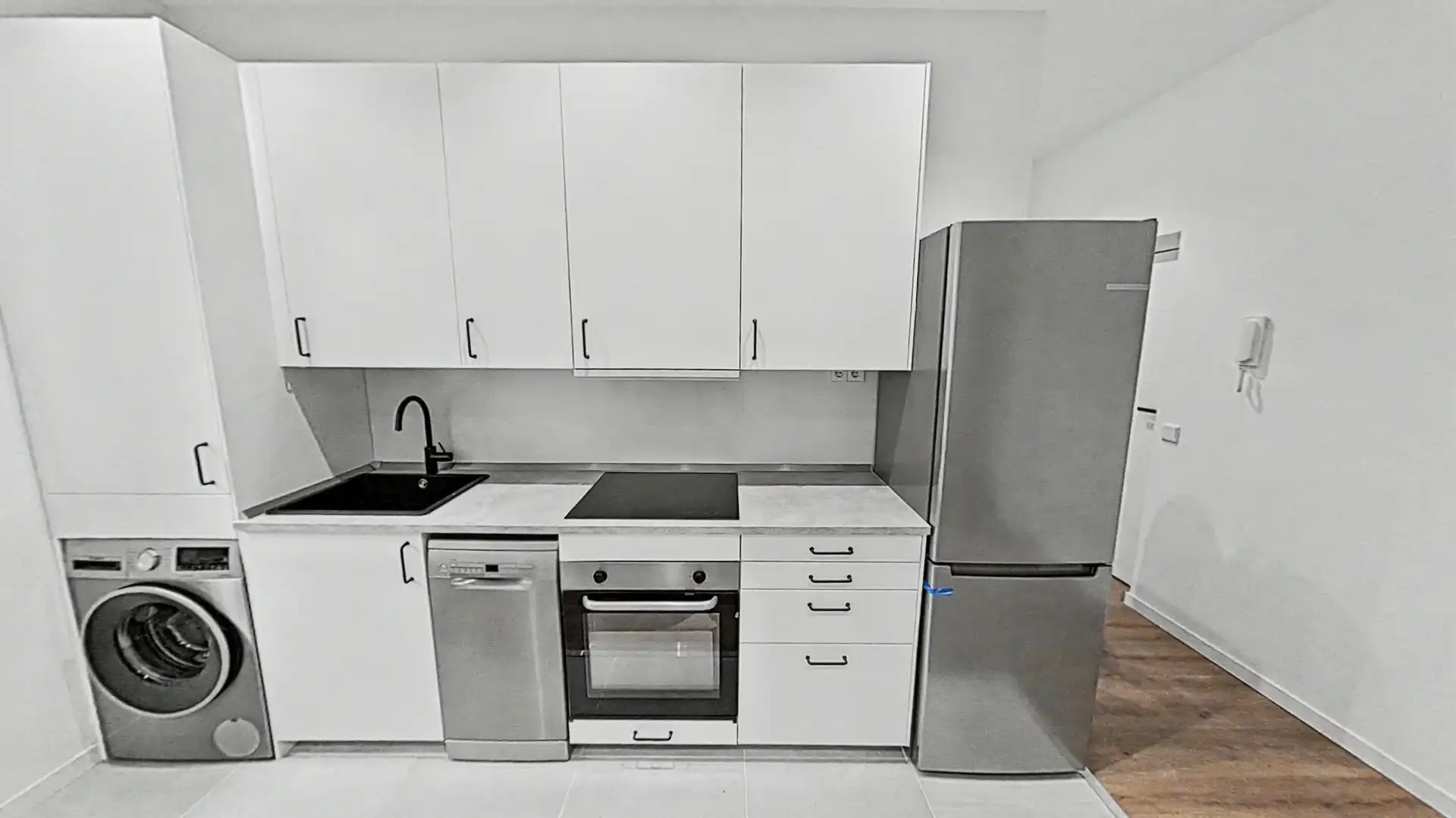Kitchen of Flat for rent in Madrid  with Oven and Washing machine