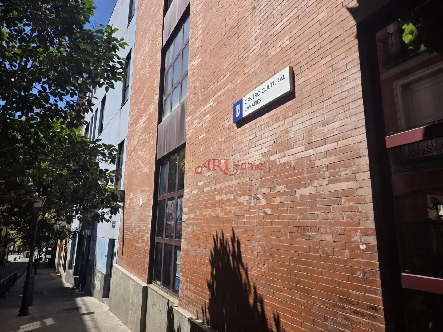 Exterior view of Flat for sale in Madrid  with Heating