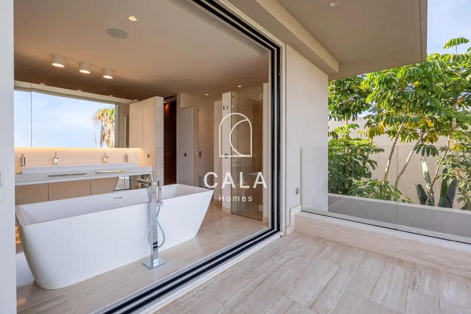 Bathroom of Houses for sale in Adeje  with Air Conditioner, Heating and Terrace