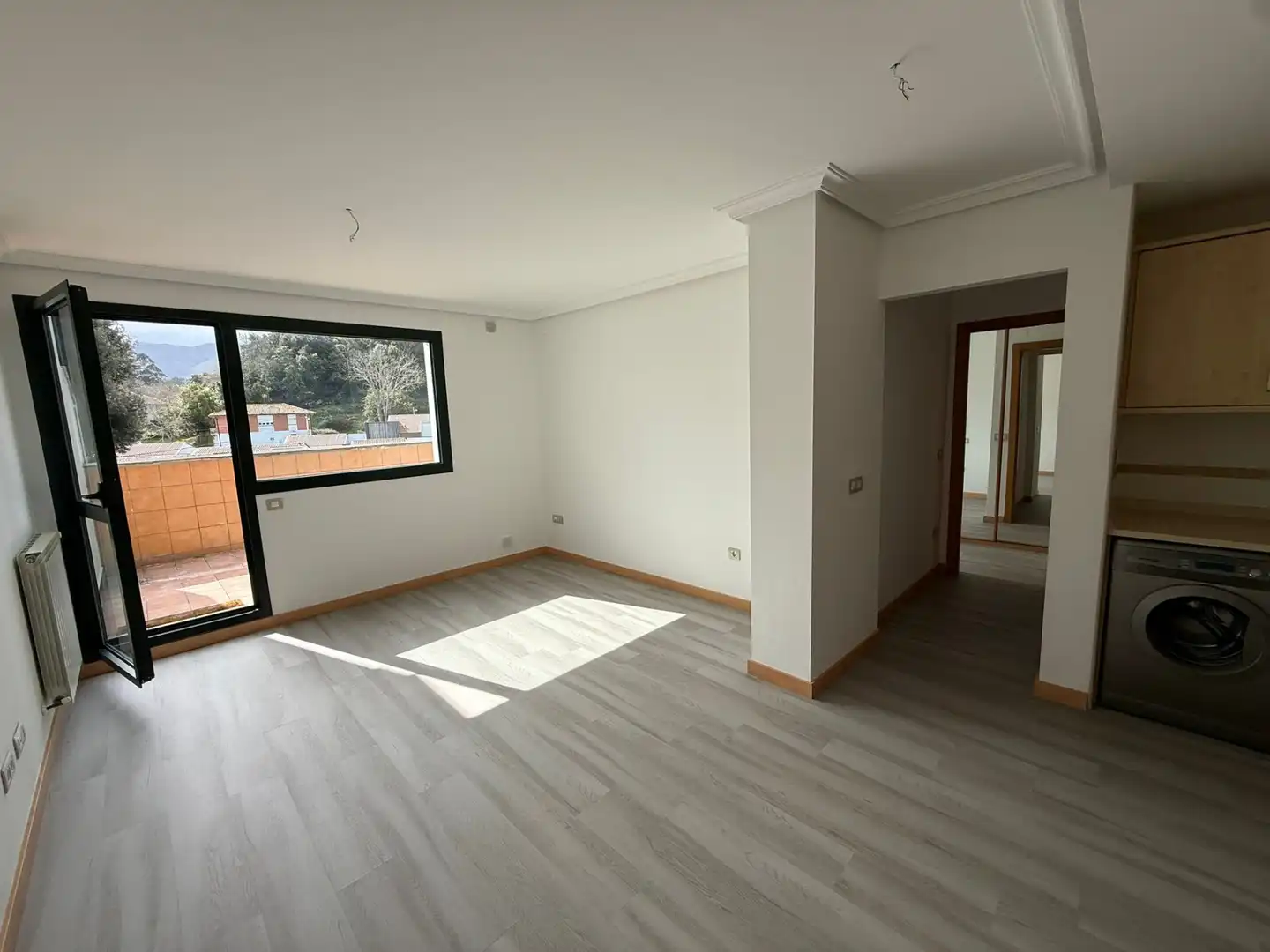 Sala de estar de Ático en venta en Llanes con Calefacción, Terraza y Trastero