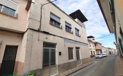 Exterior view of Single-family semi-detached for sale in Villarrubia de los Ojos  with Heating, Terrace and Storage room