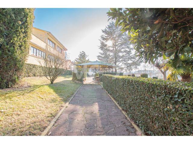 Casa-chalet en Venta en Papa Joan XXIII en Roda de Ter