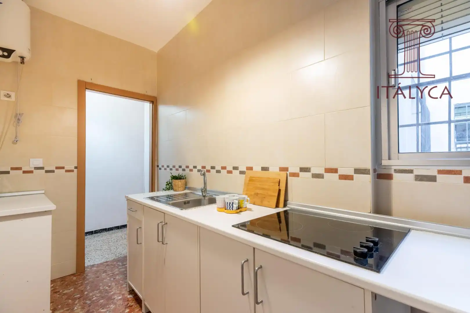 Kitchen of Flat for sale in Sevilla  with Air Conditioner and Terrace