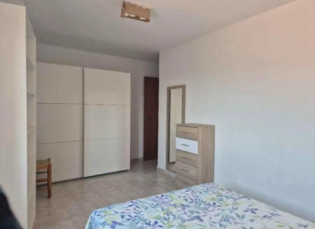 Schlafzimmer von Wohnung zur Miete in Cáceres mit Klimaanlage