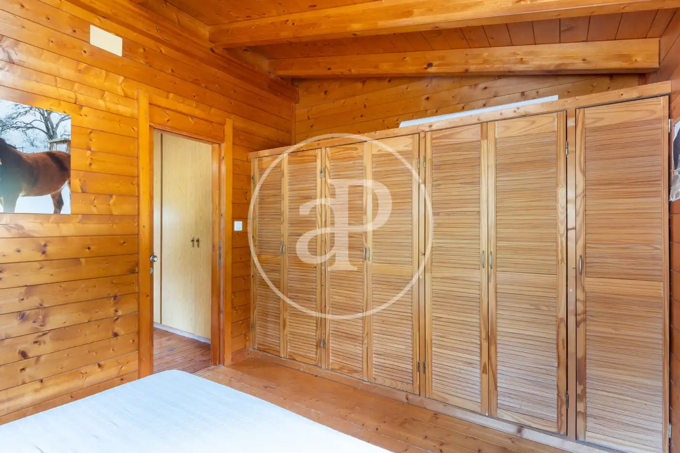 Dormitori de Casa o xalet en venda en Montserrat amb Aire condicionat, Calefacció i Jardí privat