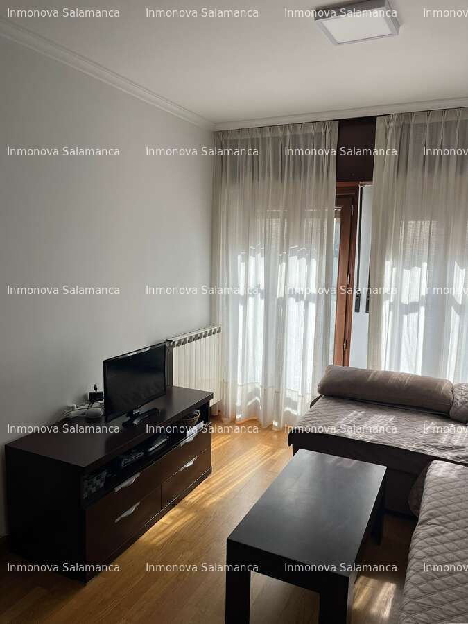Dormitori de Pis de lloguer en Salamanca Capital amb Calefacció, Moblat i Microones