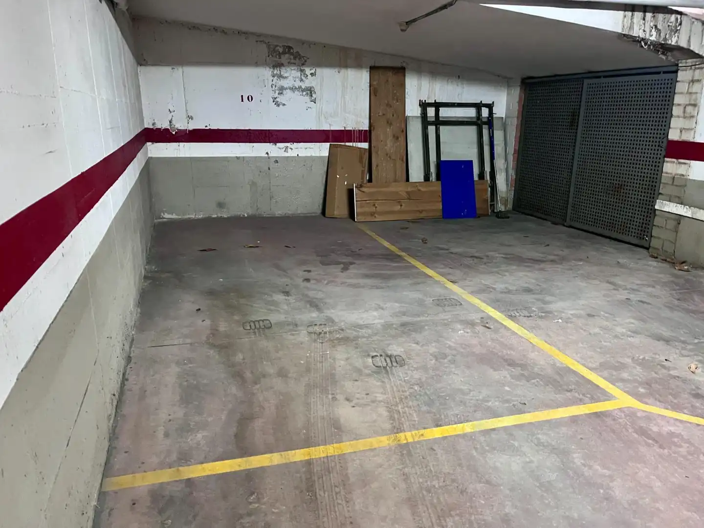 Parkplatz von Garage zum Verkauf in Martorell