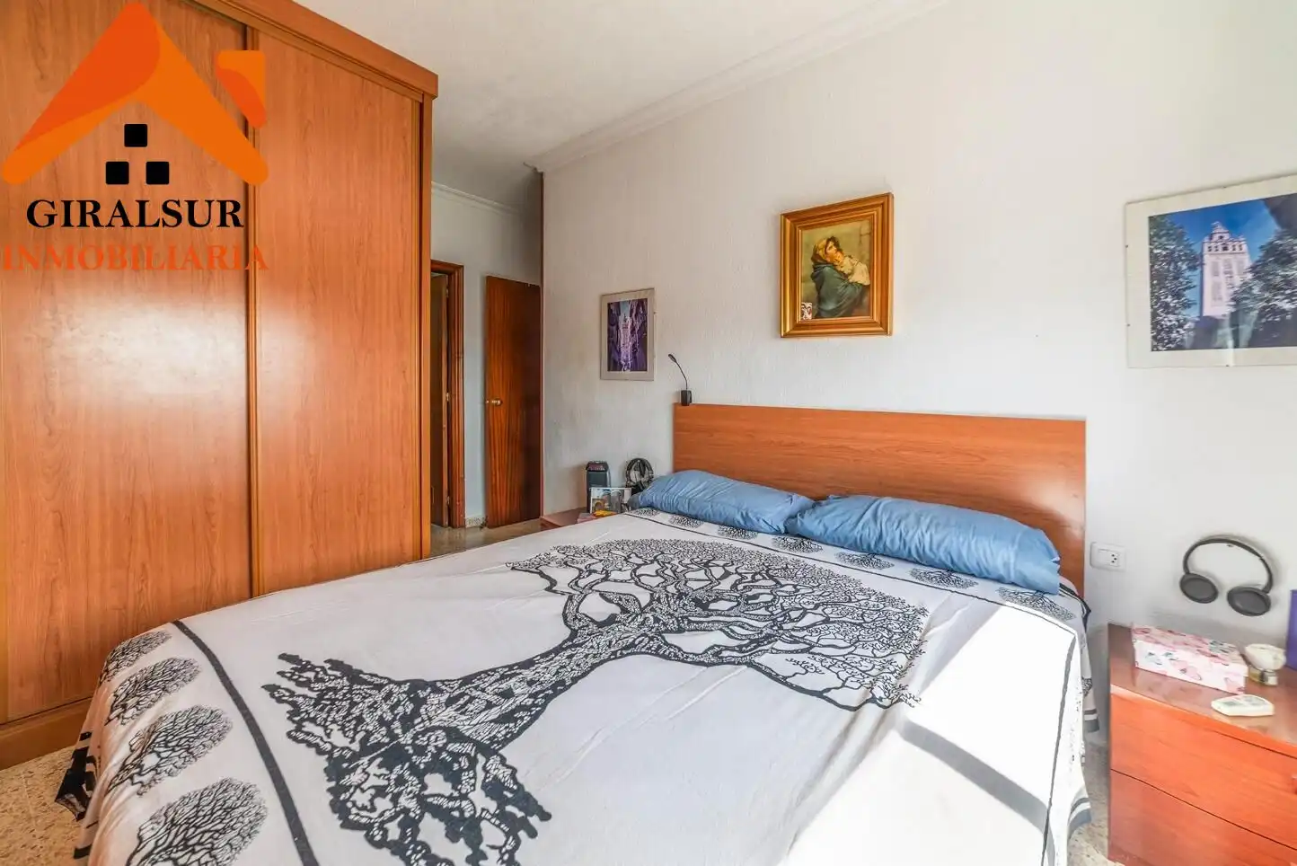 Dormitori de Pis en venda en Sevilla amb Aire condicionat i Terrassa