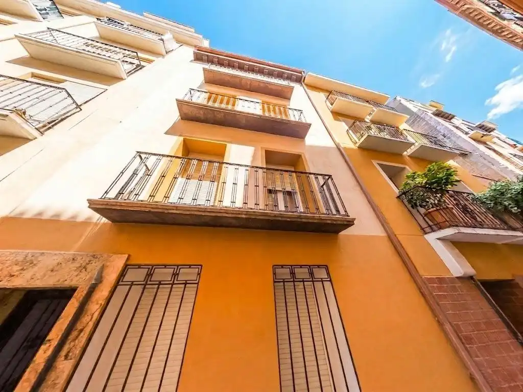 Vista exterior de Piso en venta en Zaragoza con Balcón