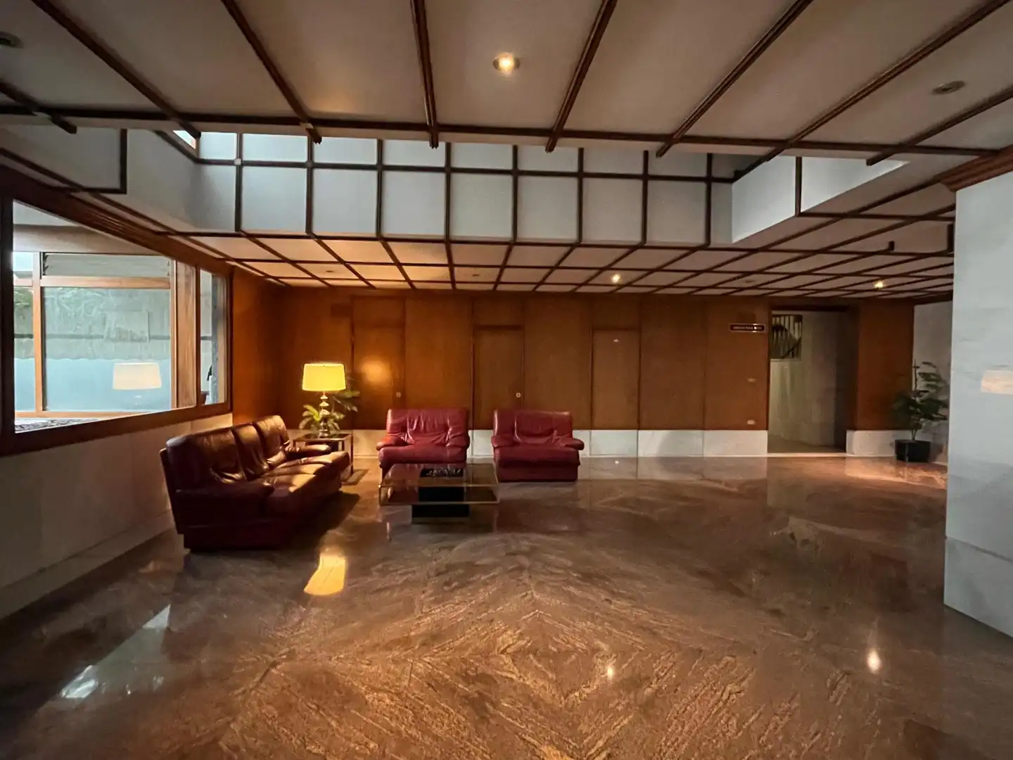 Wohnzimmer von Wohnung zur Miete in Santander mit Heizung, Privatgarten und Parkett