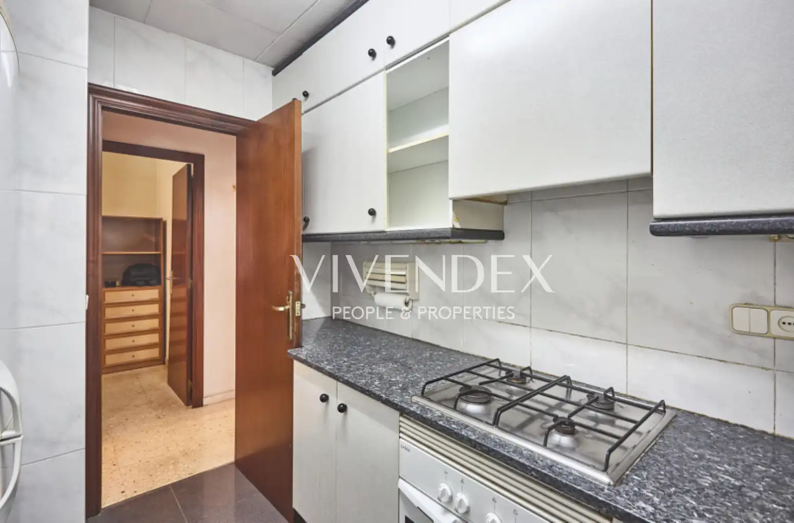 Cocina de Ático en venta en L'Hospitalet de Llobregat con Aire acondicionado, Calefacción y Terraza