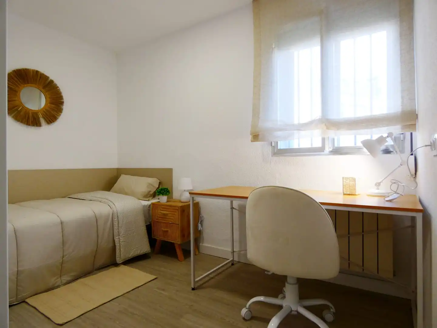 Habitación de Piso para compartir en Ávila con Calefacción, Amueblado y Horno
