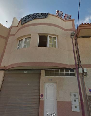 Casa-chalet en Venta en Fabelo