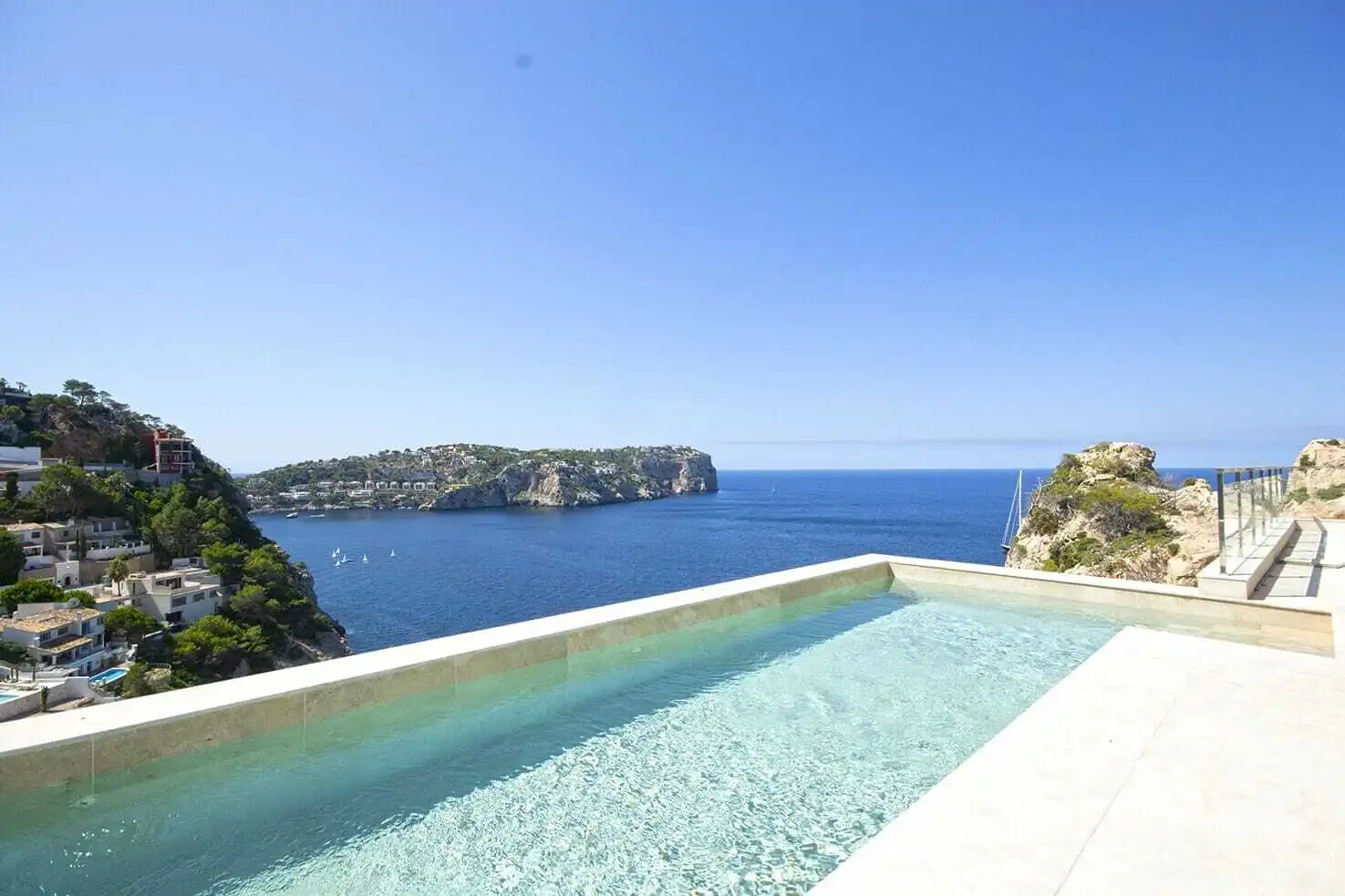 Country house with pool for sale in Port d'Andratx