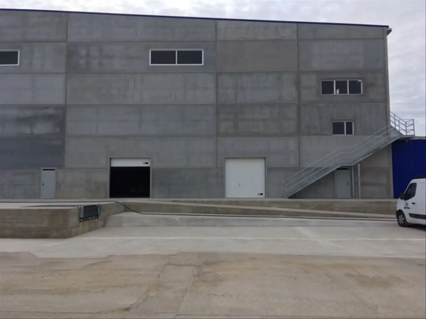 Industriegebäude zur Miete in Carrer dels Pirineus 74, imagen 4