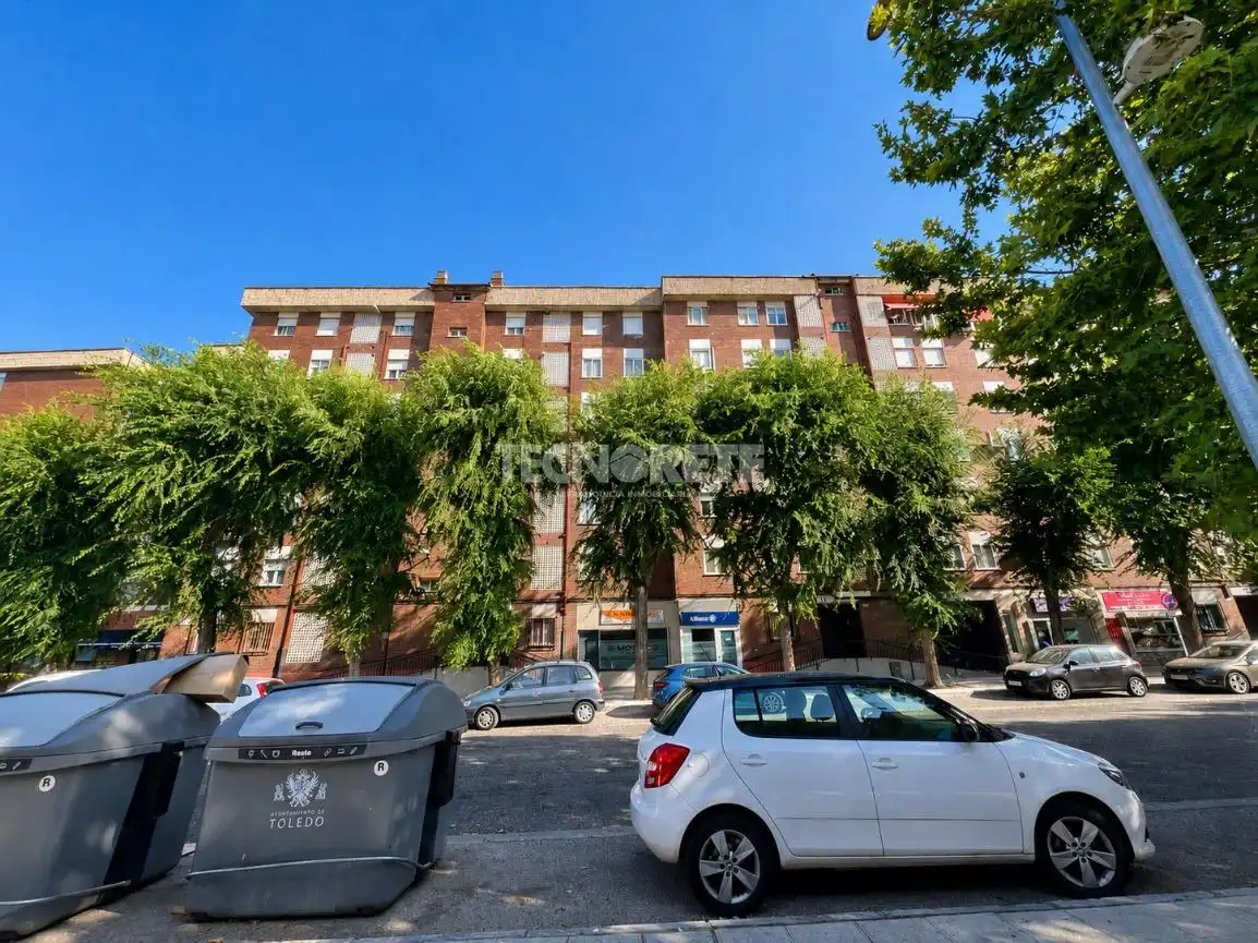 Vista exterior de Piso en venta en Toledo con Aire acondicionado, Calefacción y Terraza