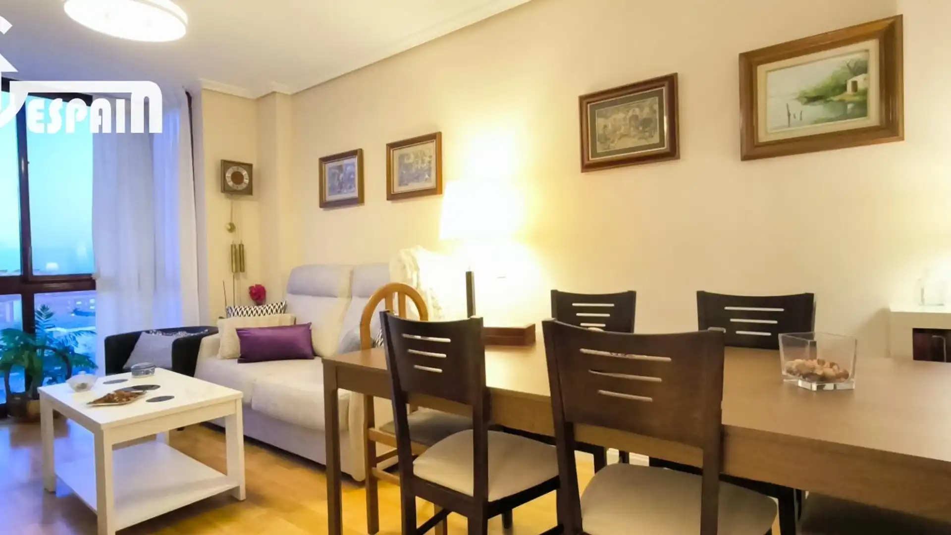 Living room of Flat for sale in  Madrid Capital  with Air Conditioner, Private garden and Storage room