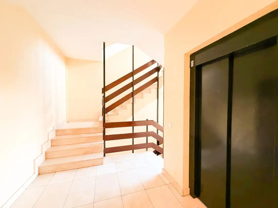 Piso en venta en Santa Cruz de Bezana con Calefacción, Terraza y Trastero