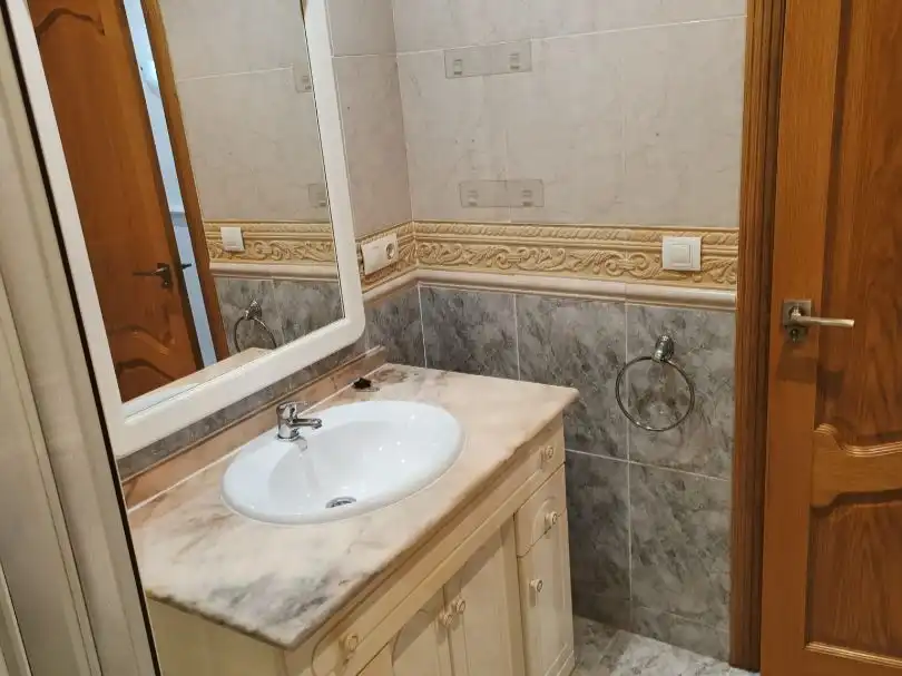 Apartament amb ascensor de lloguer a calle plesbitero baltasar carrasco 21, imagen 18
