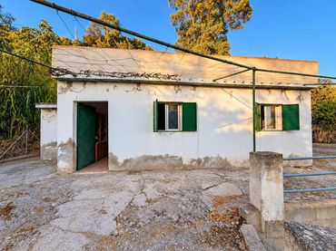 Country house for sale in Padul