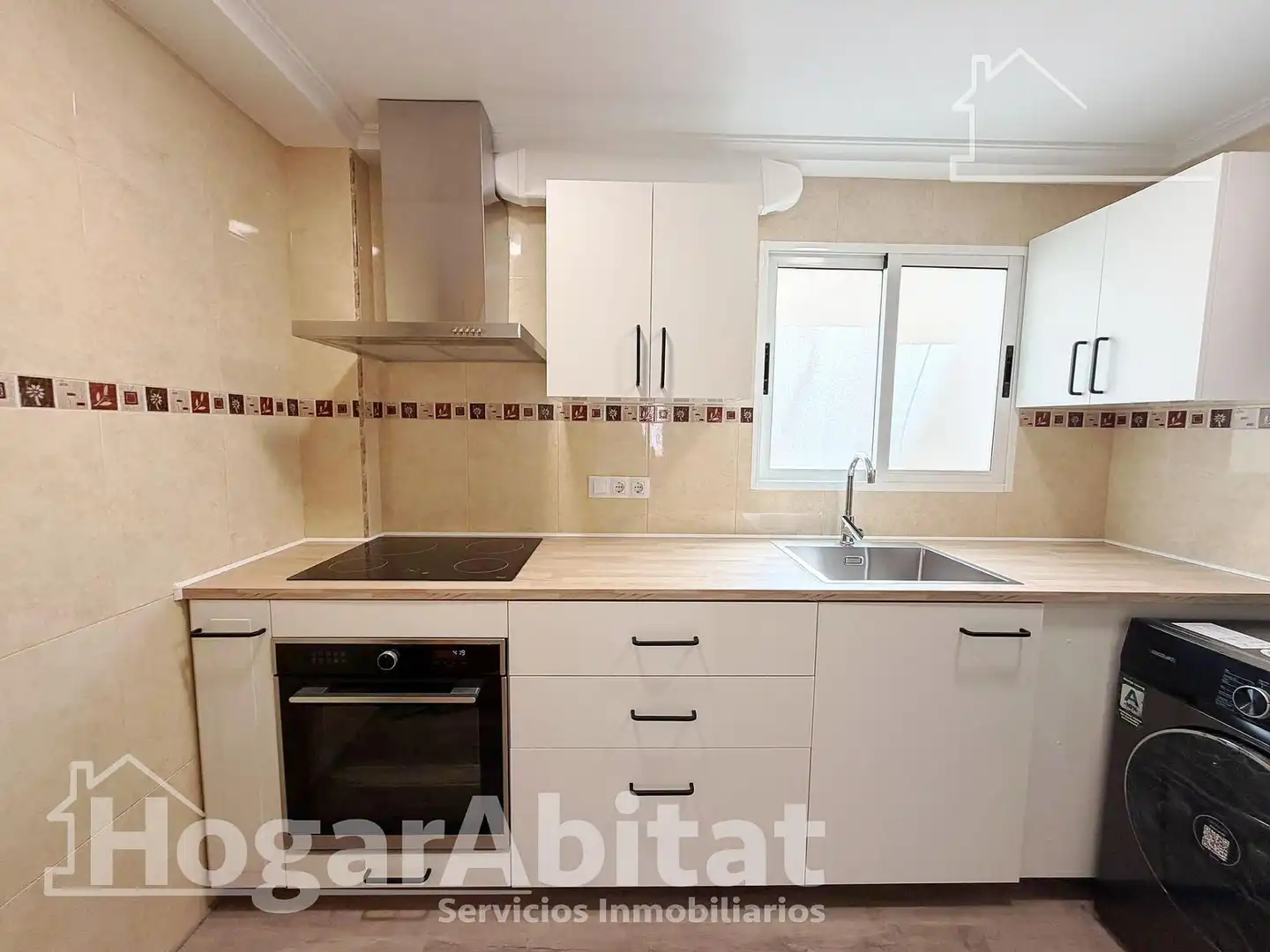 Cuina de Pis en venda en Paterna amb Aire condicionat i Balcó