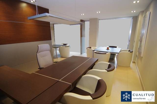 Local comercial en Alquiler en Parque Ribalta - Plaza de Toros