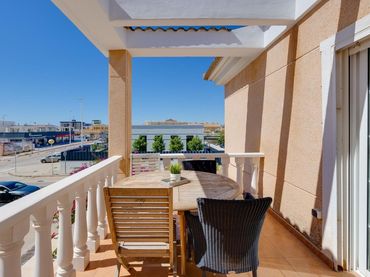 Penthouse mit Balkon zum Verkauf in La Zenia