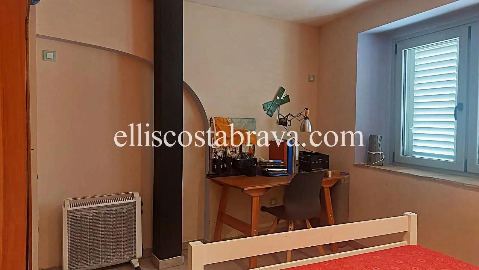Dormitori de Casa adosada en venda en Albons amb Aire condicionat i Terrassa
