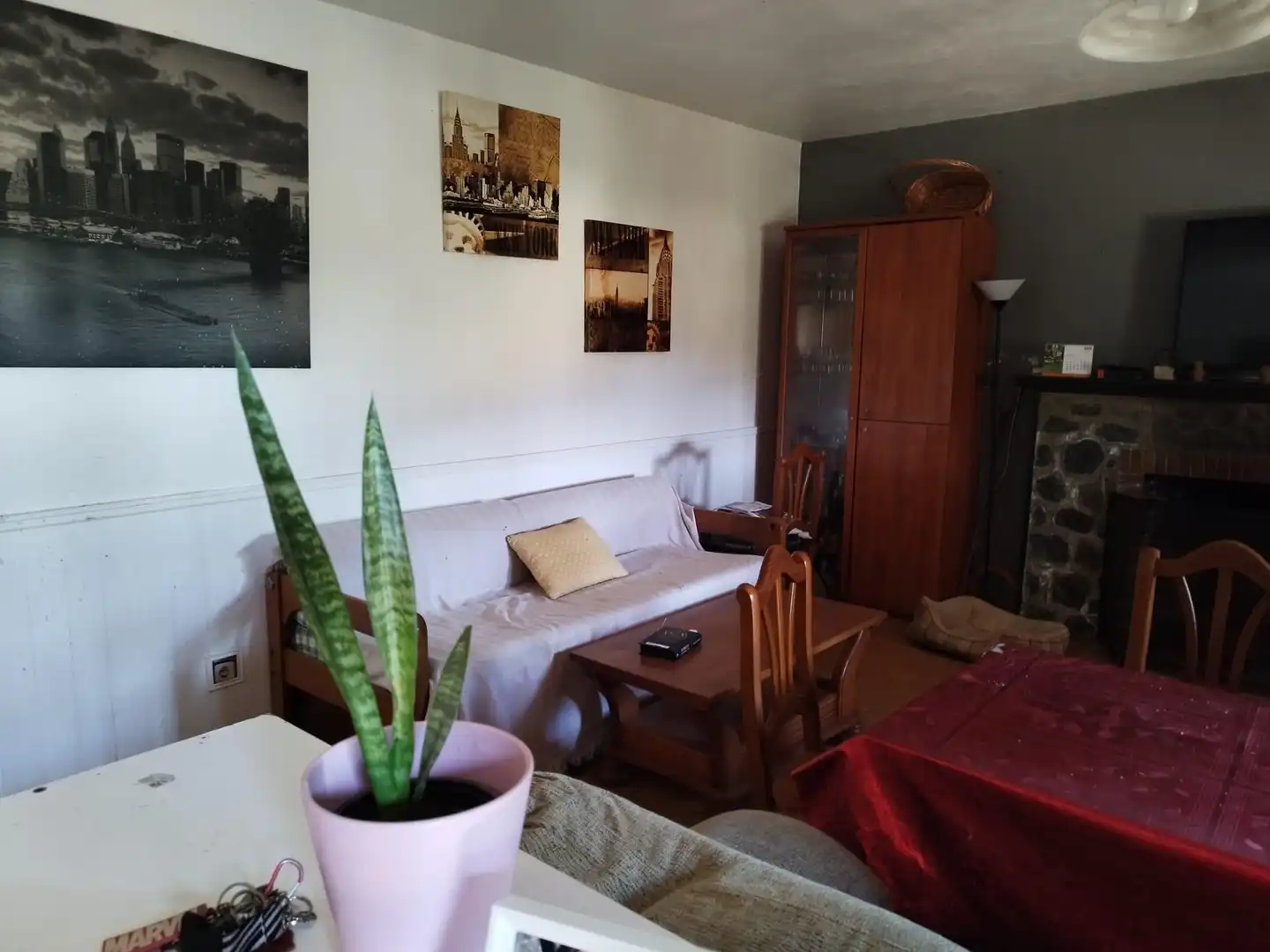 Sala d'estar de Finca rústica en venda en Almadén de la Plata amb Jardí privat