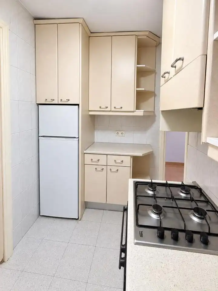 Küche von Erdgeschoss zum Verkauf in Madrid mit Heizung