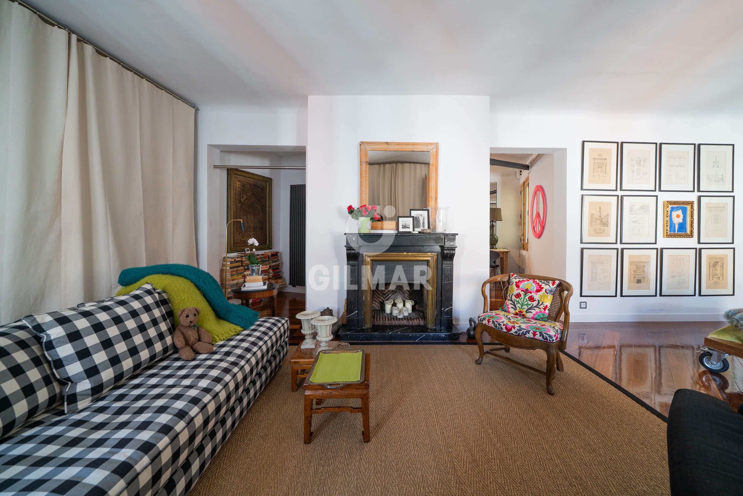 Living room of Flat for sale in  Madrid Capital  with Heating
