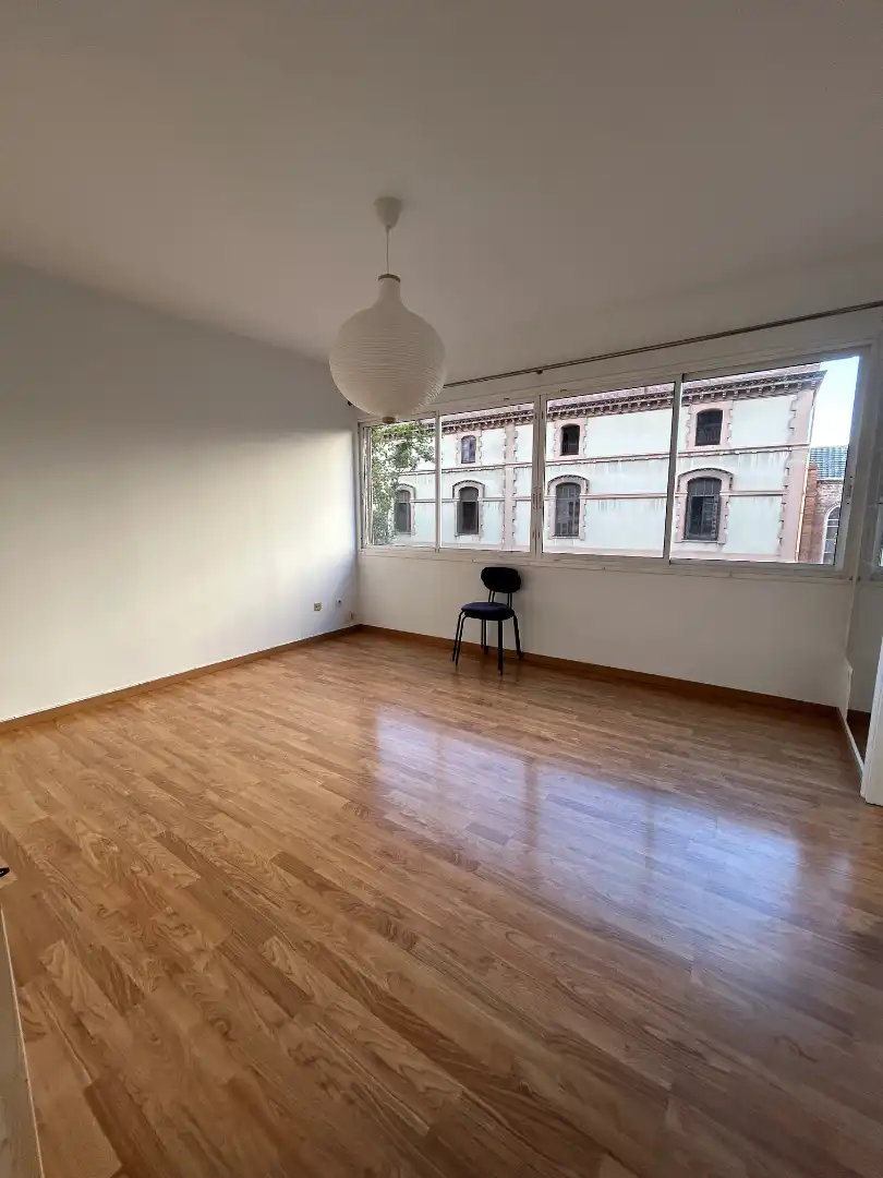 Bedroom of Flat for rent in Barcelona  with Oven