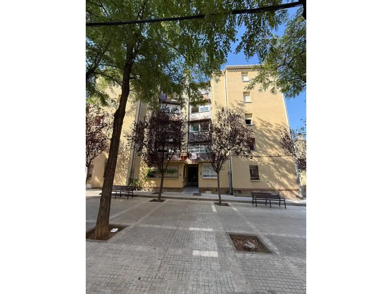Vista exterior de Piso en venta en Terrassa