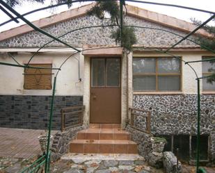 Exterior view of House or chalet for sale in Lozoyuela-Navas-Sieteiglesias