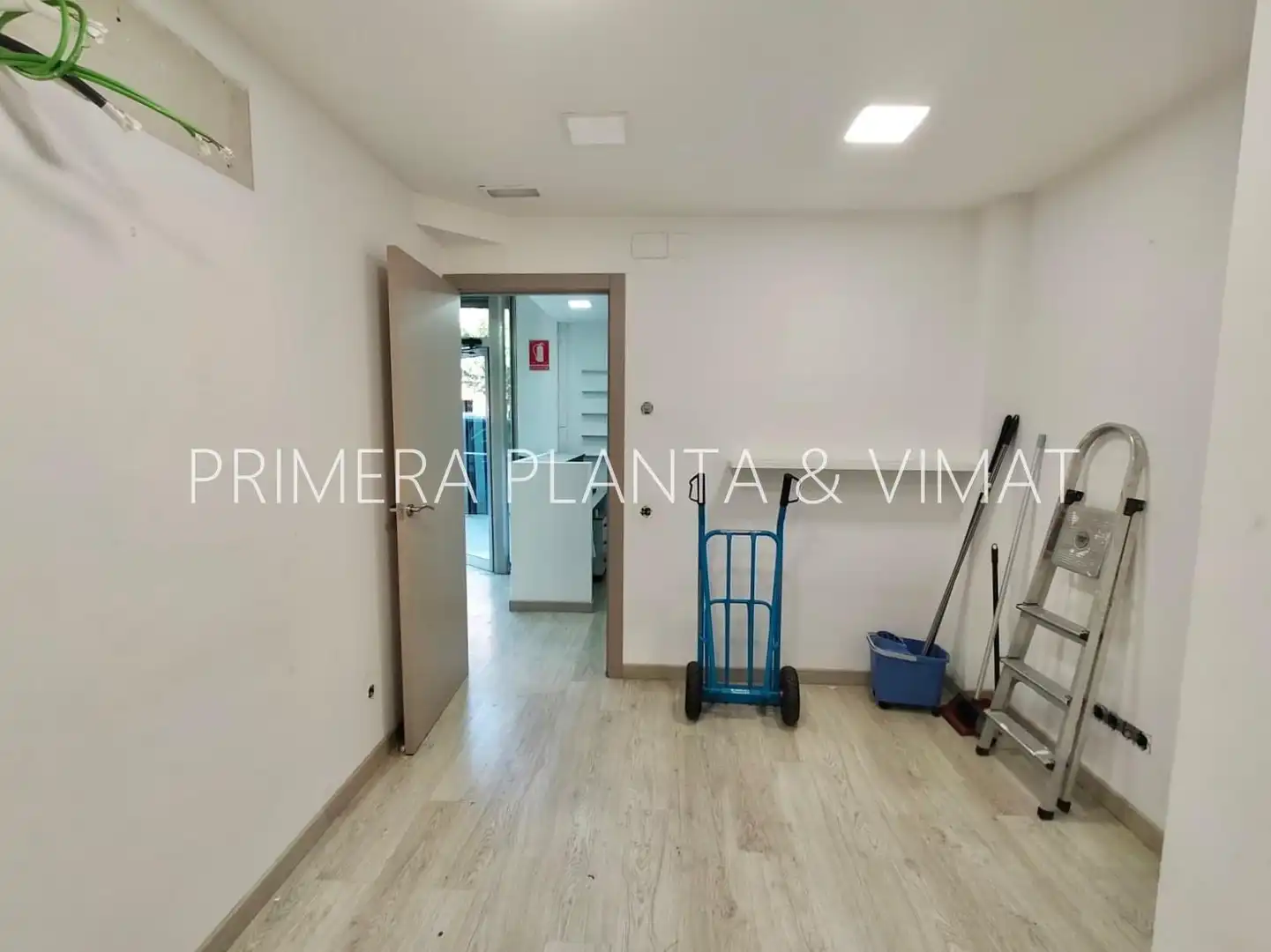 Local comercial de lloguer a Tres Torres, imagen 5