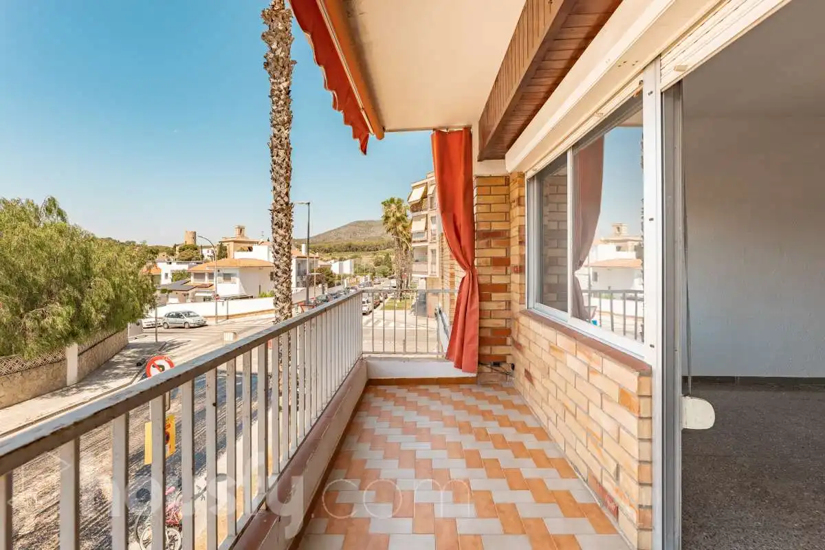 Vista exterior de Piso en venta en Sant Pere de Ribes con Calefacción y Balcón