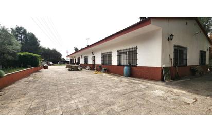 Exterior view of House or chalet for sale in Rubí  with Heating, Private garden and Parquet flooring