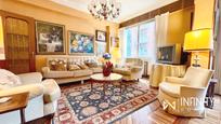 Living room of Flat for sale in Bilbao   with Heating, Terrace and Balcony