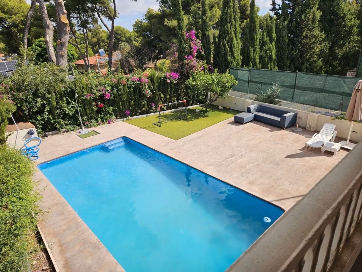 Swimming pool of Single-family semi-detached for sale in Torrent  with Heating, Private garden and Terrace